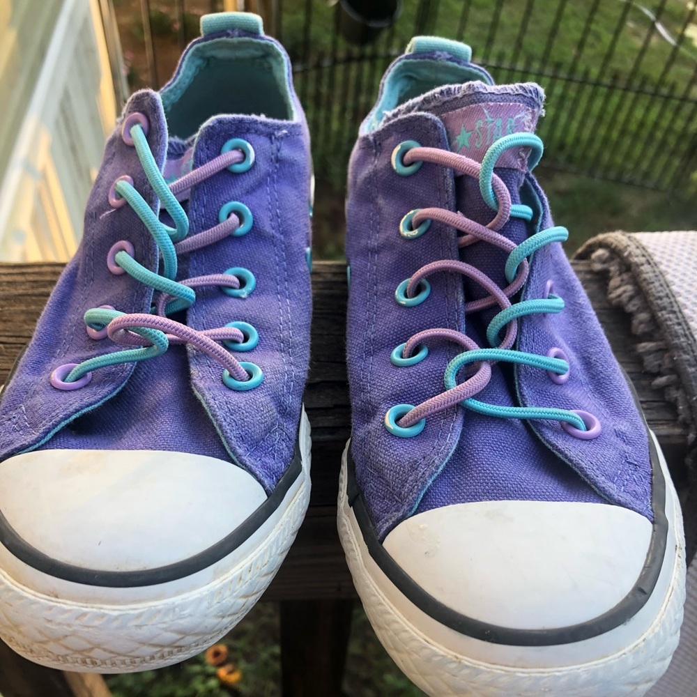 Kids purple converse size 1